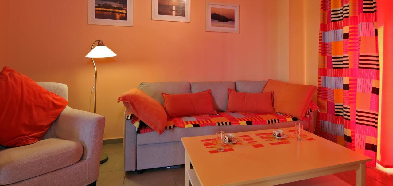 Oasis By The Sea Aparthotel Hiliadú Kültér fotó