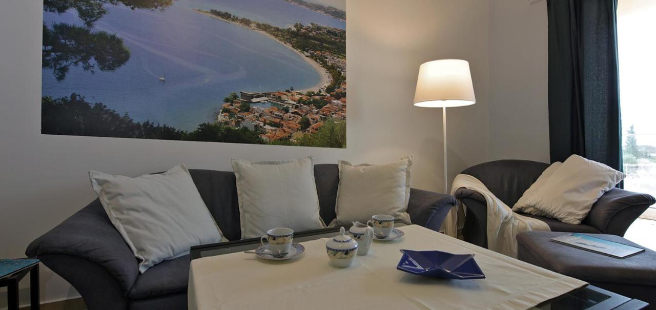 Oasis By The Sea Aparthotel Hiliadú Kültér fotó